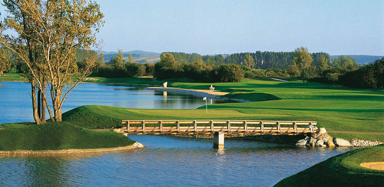 Diamond Country Club